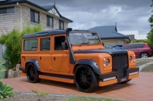 Австралиец построил Land Rover Defender в стиле игрушечных машинок Hot Wheels